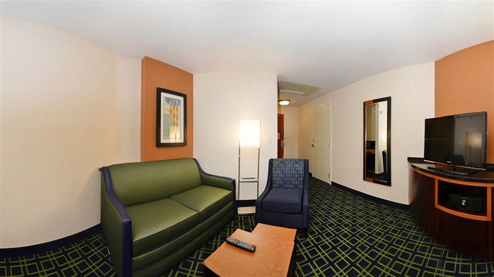 Fairfield Inn & Suites Santa Cruz - Capitola Exteriör bild