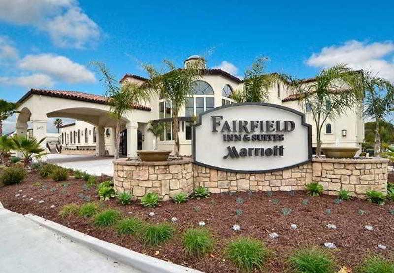 Fairfield Inn & Suites Santa Cruz - Capitola Exteriör bild
