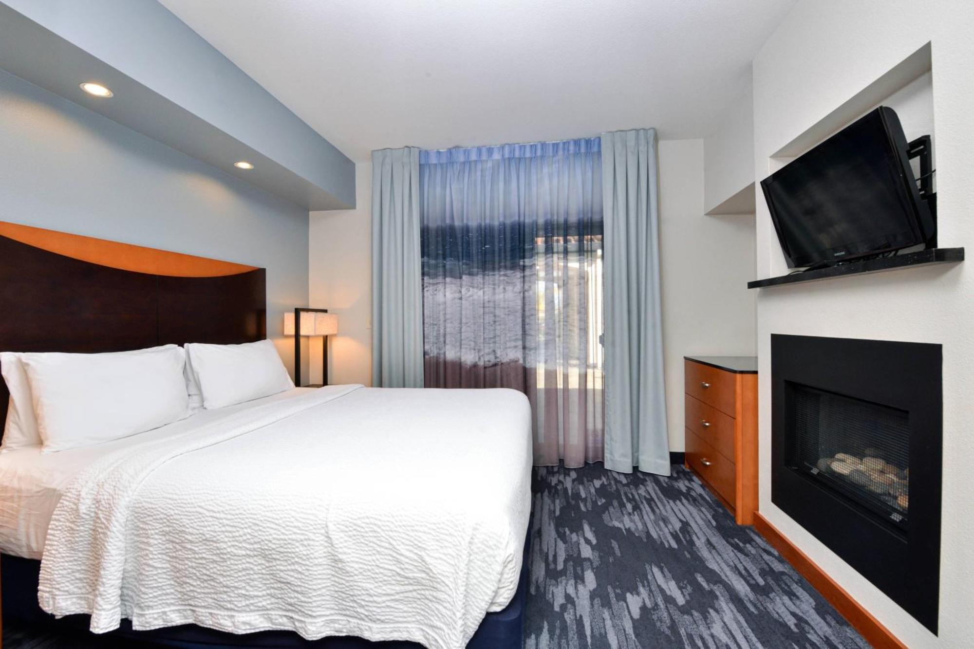 Fairfield Inn & Suites Santa Cruz - Capitola Exteriör bild