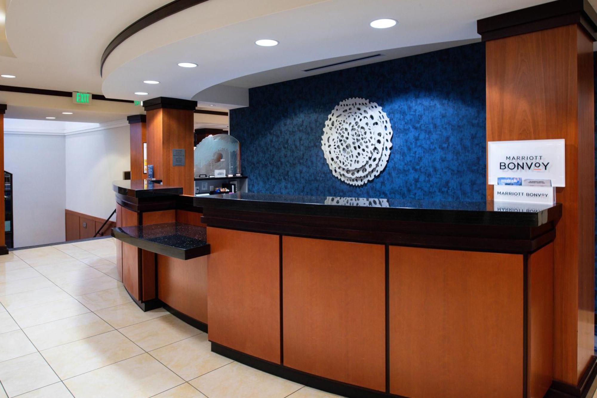 Fairfield Inn & Suites Santa Cruz - Capitola Exteriör bild